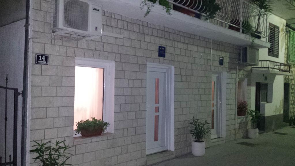 Studio Apartment Legcevic Kaštela Zewnętrze zdjęcie