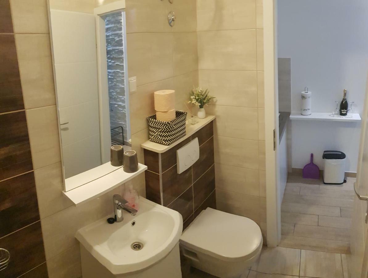 Studio Apartment Legcevic Kaštela Zewnętrze zdjęcie