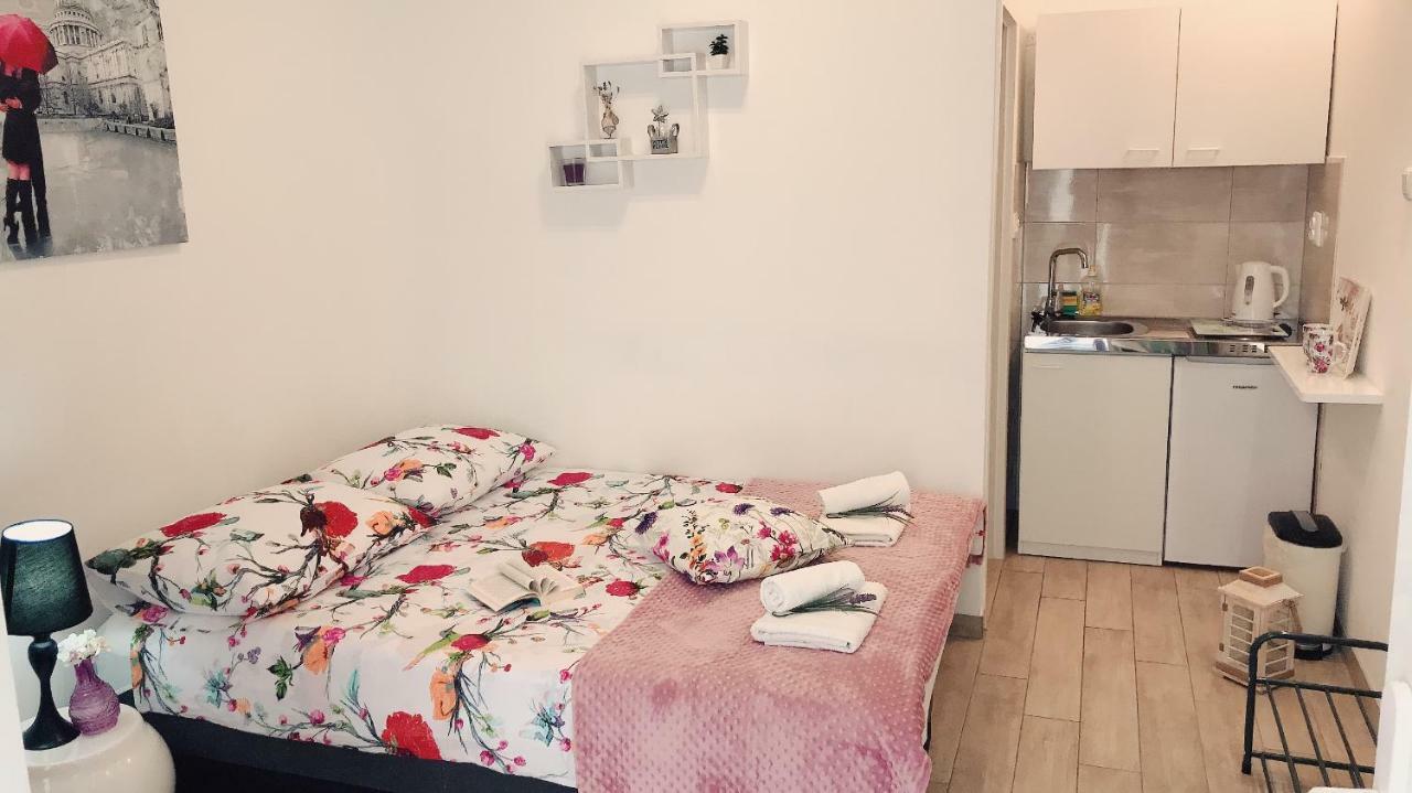 Studio Apartment Legcevic Kaštela Zewnętrze zdjęcie