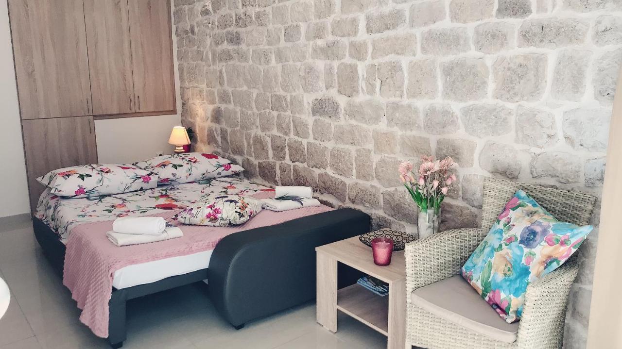 Studio Apartment Legcevic Kaštela Zewnętrze zdjęcie